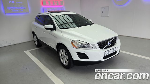 Volvo XC60 D5 AWD 1st 2011 — фото 7