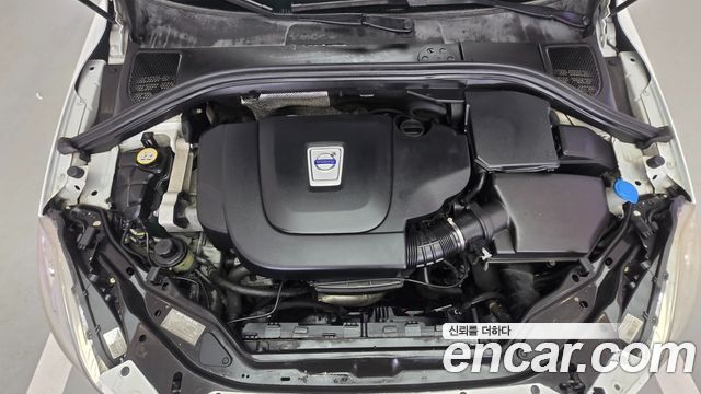 Volvo XC60 D5 AWD 1st 2011 — фото 10