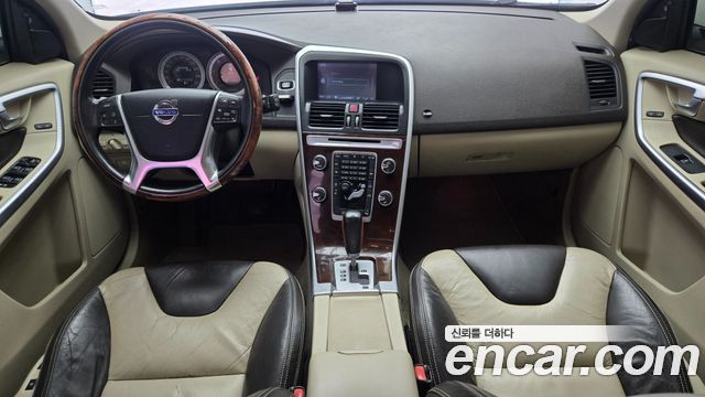 Volvo XC60 D5 AWD 1st 2011 — фото 16