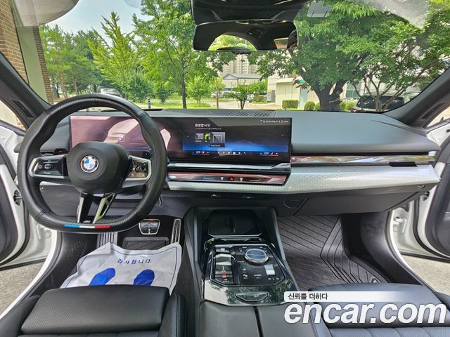 BMW 5 Series (G60) 520i M Sport 2025 — фото 10