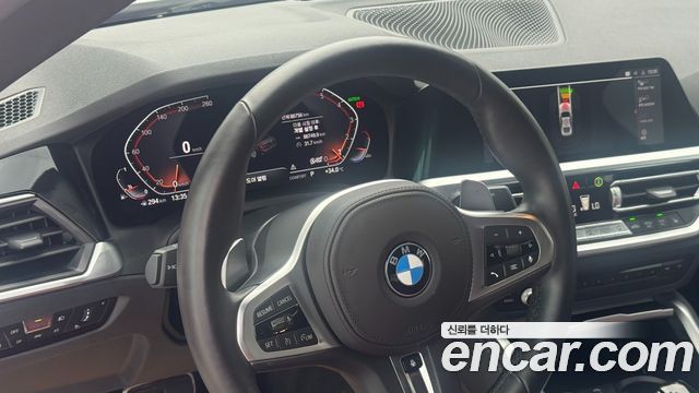 BMW 4 Series (G22) 420i M Sport Coupe 2022 — фото 22