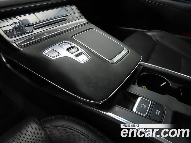 Hyundai Grandeur (IG) 2.5 Premium 2022 — фото 15