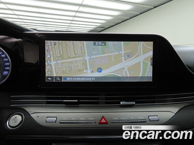 Hyundai Grandeur (IG) 2.5 Premium 2022 — фото 17