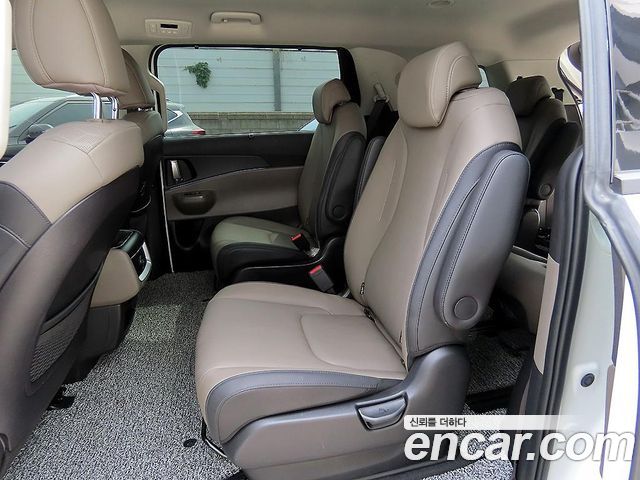 Kia Carnival (IV) Gasoline 9-Seater Noblesse 2024 — фото 6