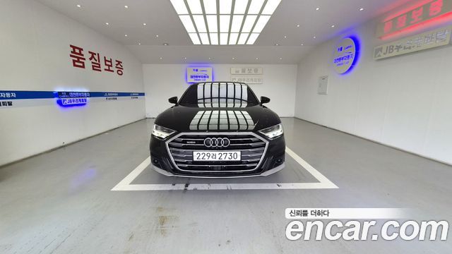 Audi A8 (D5) 55 TFSI Quattro LWB 2020 — фото 2