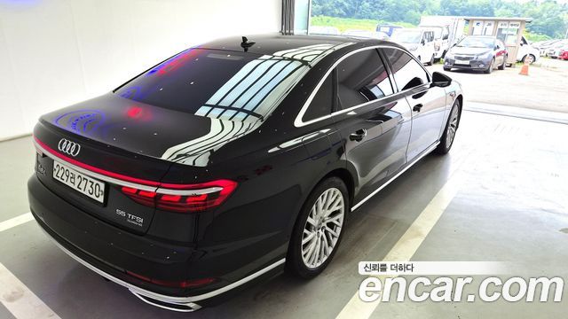 Audi A8 (D5) 55 TFSI Quattro LWB 2020 — фото 17