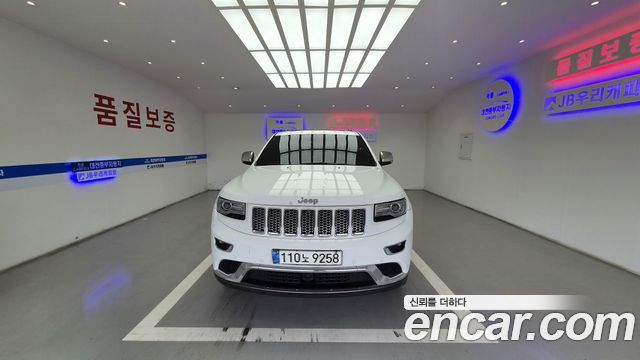 Jeep Grand Cherokee 3.0 Diesel Overland Summit WK2 2015 — фото 2