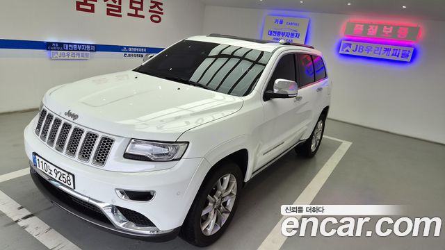 Jeep Grand Cherokee 3.0 Diesel Overland Summit WK2 2015 — фото 15