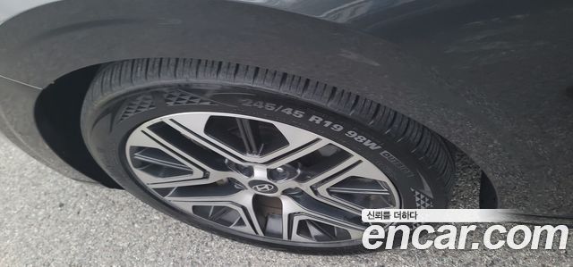 Hyundai Grandeur (GN7) 3.5 Gasoline 2WD Exclusive 2023 — фото 5