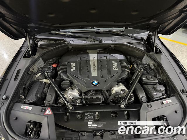 BMW 5 Series GT (F07) GT 50i xDrive 2012 — фото 22
