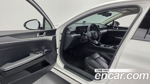 Kia K5 (III) 2.0 Prestige 2025 — фото 10