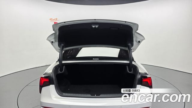 Kia K5 (III) 2.0 Prestige 2025 — фото 20