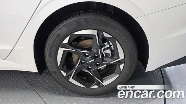 Kia K5 (III) 2.0 Prestige 2025 — фото 21