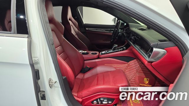 Porsche Panamera (971) 4.0 GTS 2019 — фото 26