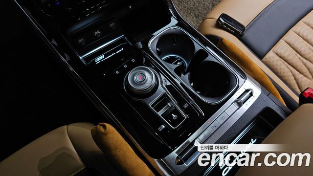 Kia Carnival (IV) Gasoline 9-seater Limousine(Special vehicle) 2021 — фото 9