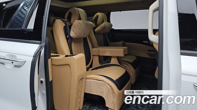 Kia Carnival (IV) Gasoline 9-seater Limousine(Special vehicle) 2021 — фото 11