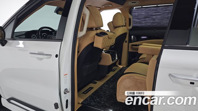Kia Carnival (IV) Gasoline 9-seater Limousine(Special vehicle) 2021 — фото 12