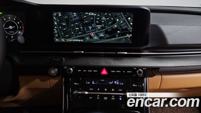 Kia Carnival (IV) Gasoline 9-seater Limousine(Special vehicle) 2021 — фото 14