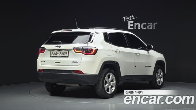 Jeep Compass (II) 2.4 Longitude AWD 2019 — фото 2