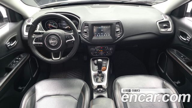 Jeep Compass (II) 2.4 Longitude AWD 2019 — фото 7