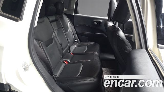 Jeep Compass (II) 2.4 Longitude AWD 2019 — фото 11