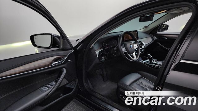 BMW 5 Series (G30) 530i Luxury 2022 — фото 10