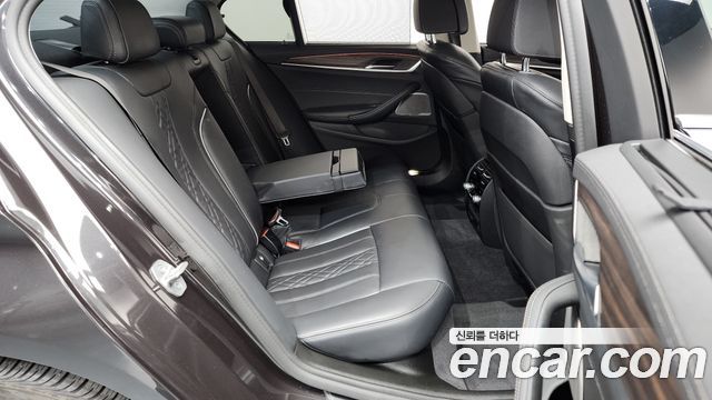 BMW 5 Series (G30) 530i Luxury 2022 — фото 11