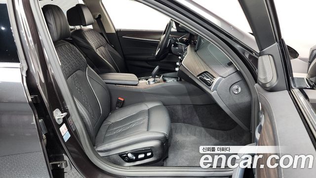 BMW 5 Series (G30) 530i Luxury 2022 — фото 26