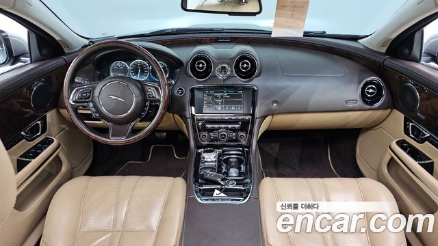 Jaguar XJ 3.0 SC AWD Premium Luxury LWB X351 2015 — фото 7