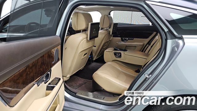 Jaguar XJ 3.0 SC AWD Premium Luxury LWB X351 2015 — фото 19