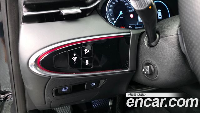 Genesis Electrified (GV70) e-AWD 2022 — фото 19