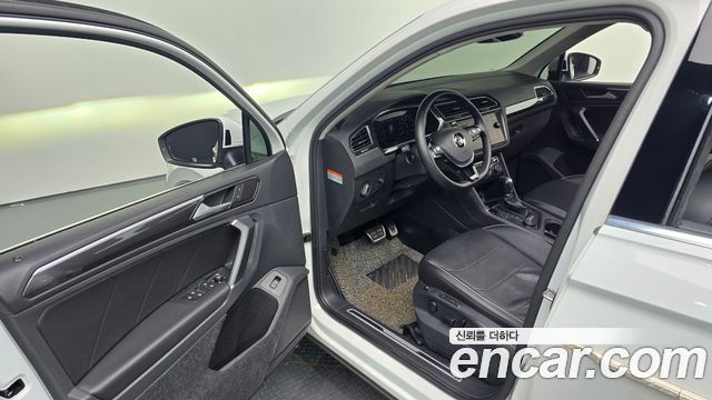 Volkswagen Tiguan (II) 2.0 TDI 4Motion Prestige 2018 — фото 11
