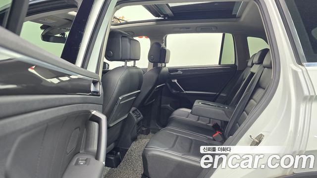 Volkswagen Tiguan (II) 2.0 TDI 4Motion Prestige 2018 — фото 12