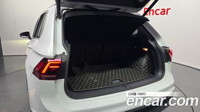 Volkswagen Tiguan (II) 2.0 TDI 4Motion Prestige 2018 — фото 20