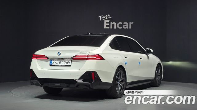 BMW 5 Series (G60) 520i M Sport 2026 — фото 2