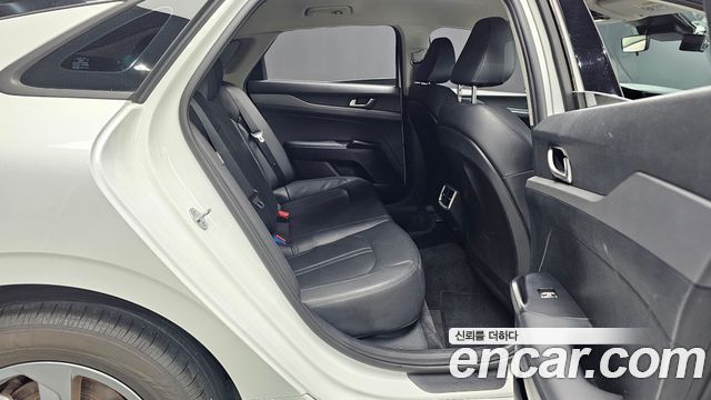 Kia K5 (III) 2.0 LPI(Renter car) Strandard 2023 — фото 12