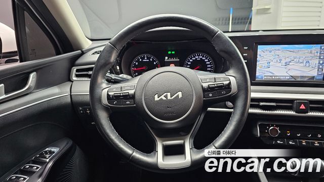 Kia K5 (III) 2.0 LPI(Renter car) Strandard 2023 — фото 13