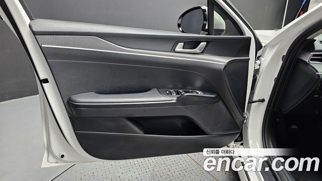 Kia K5 (III) 2.0 LPI(Renter car) Strandard 2023 — фото 24