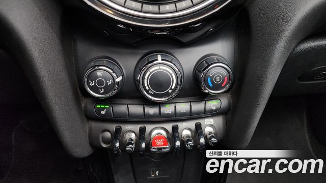 MINI Cooper Convertible Standard 3rd Generation 2021 — фото 18