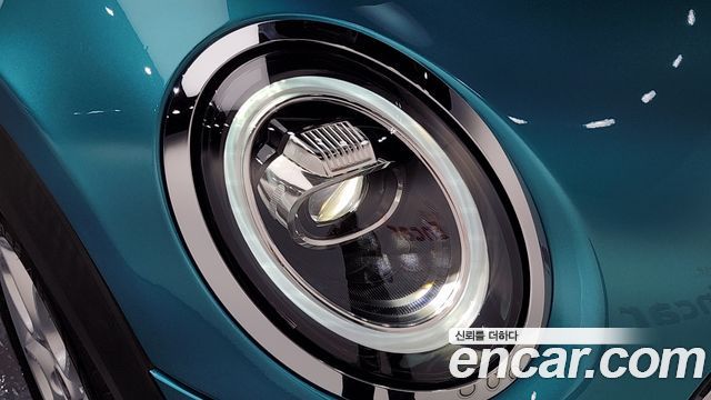 MINI Cooper Convertible Standard 3rd Generation 2021 — фото 22