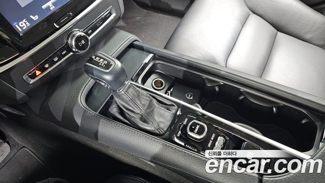 Volvo S90 D5 AWD Momentum 2017 — фото 9