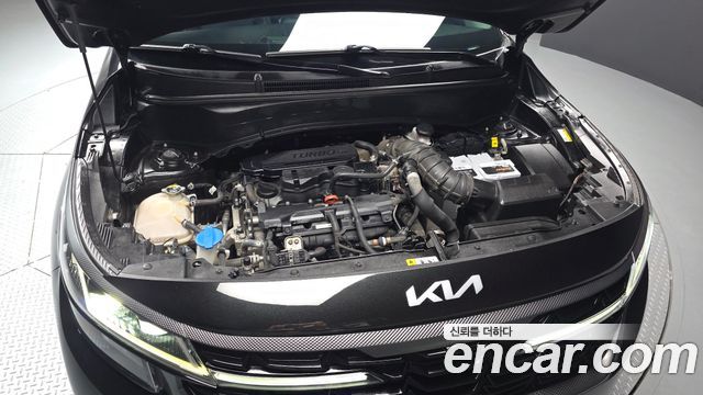 Kia Seltos Gasoline 1.6 Turbo 4WD Gravity 2023 — фото 6