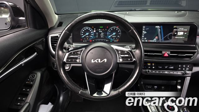 Kia Seltos Gasoline 1.6 Turbo 4WD Gravity 2023 — фото 13