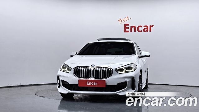 BMW 1 Series (F40) 120i M Sports 2023 — фото 3