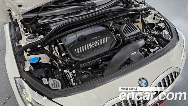 BMW 1 Series (F40) 120i M Sports 2023 — фото 6
