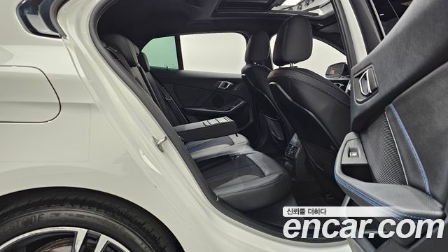BMW 1 Series (F40) 120i M Sports 2023 — фото 11