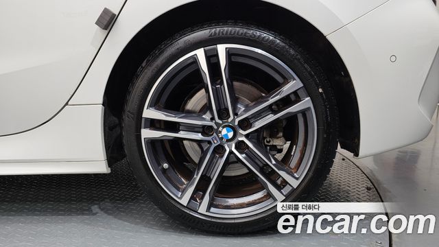 BMW 1 Series (F40) 120i M Sports 2023 — фото 21