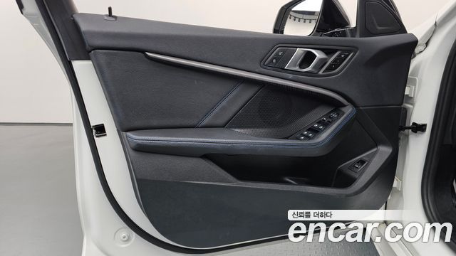 BMW 1 Series (F40) 120i M Sports 2023 — фото 24