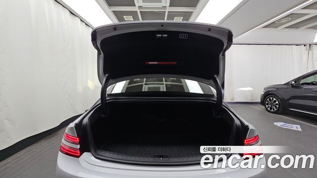 Genesis Electrified G80 (RG3) e-AWD 2022 — фото 24
