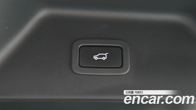 Land Rover Range Rover (IV) 5.0 SC AB 2014 — фото 17